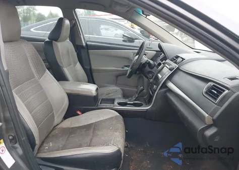 2015 Toyota Camry Se z USA, uszkodzony, nr VIN 4T1BF1FK6FU100607